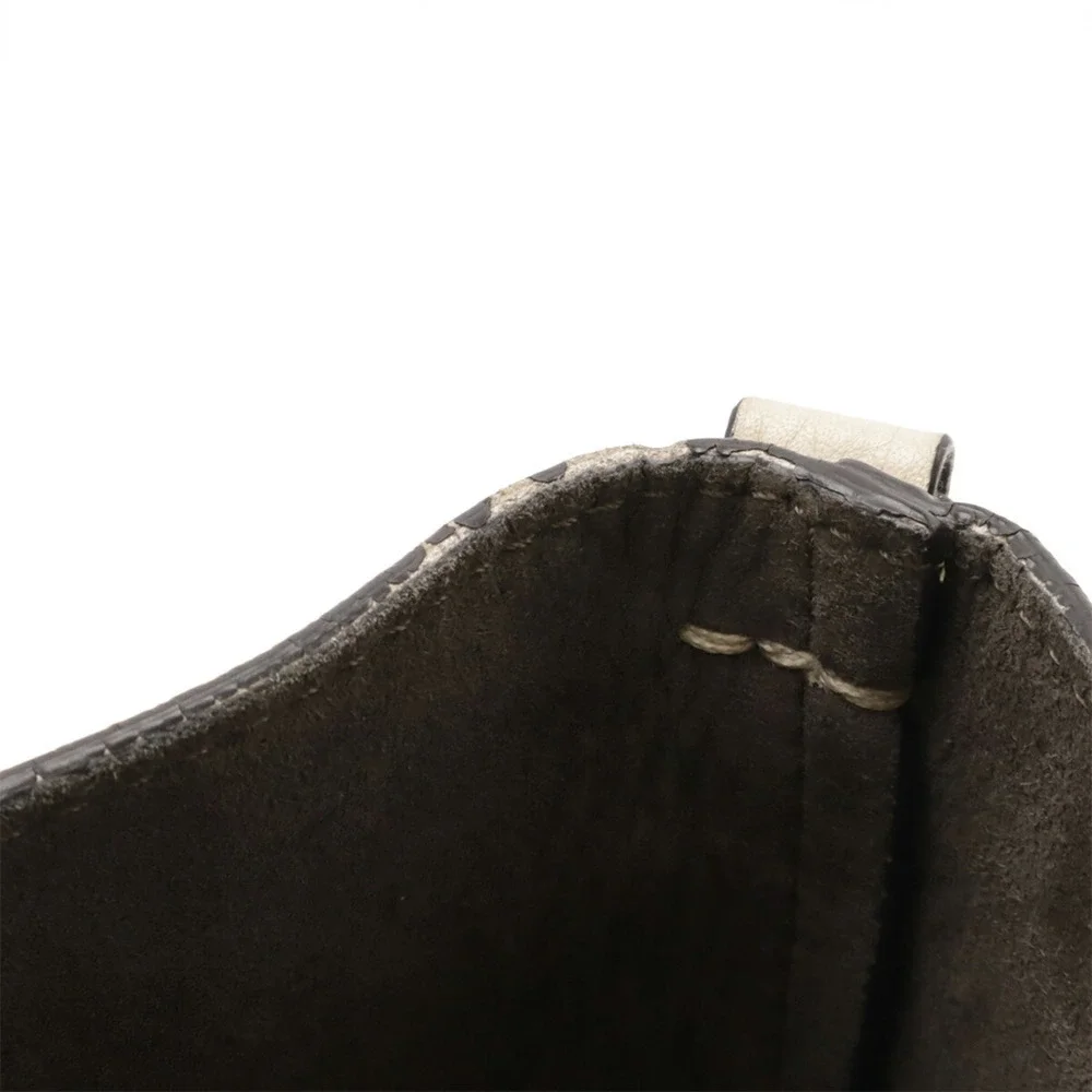 FENDI Cream Leather Shoulder Bag